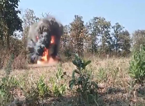 India News | Chhattisgarh: 25 Kg IED Destroyed by BDS Team in Bijapur
