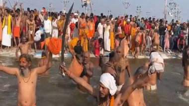 India News | Nirmohi Ani Akhara Saints Take Amrit Snan on Basant Panchami, Hail Sanatan Dharma