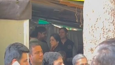 India News | ACB Team Arrives at Arvind Kejriwal's Residence After Poaching Allegations Made Against BJP