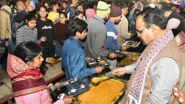 India News | Rajasthan CM Bhajanlal Sharma Serves Prasad to Devotees in Prayagraj