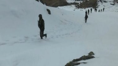 India News | J-K: Army Conducts Patrolling in Snow-covered Doda