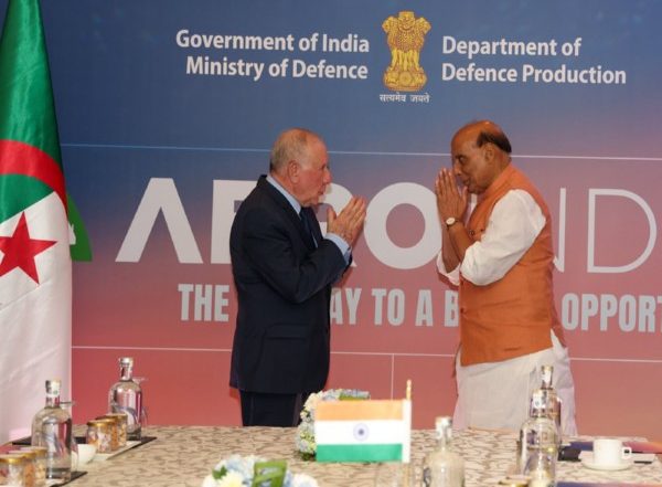 World News | Defence Minister Meets Algerian Minister of Defence at Aero India 2025