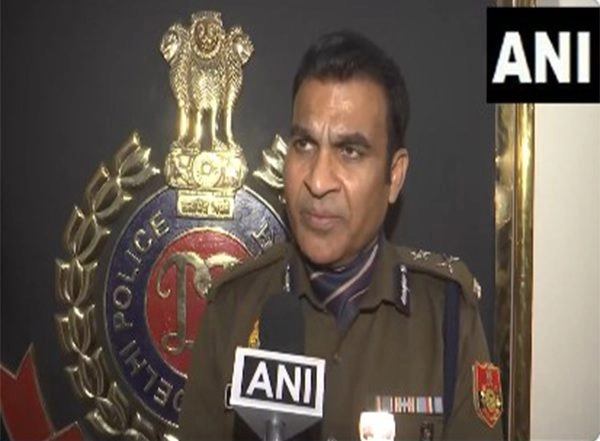 India News | Delhi Police Busts Child Trafficking Network; 4 Suspects, Including 3 Women, Arrested