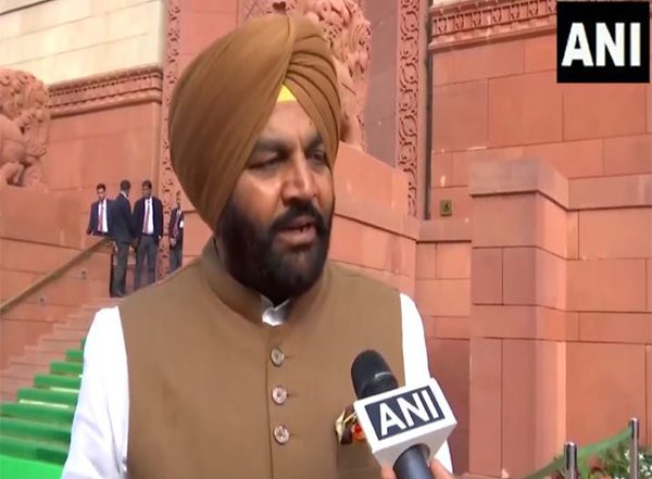 India News | 'AAP Should Introspect Delhi Election Loss Instead of Involving in Punjab': Congress Gurjeet Singh Aujla