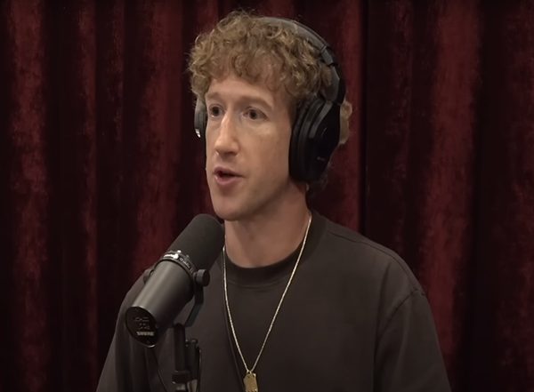 World News | Mark Zuckerberg Discusses Legal Challenges in Pakistan over Blasphemous Content Lawsuit