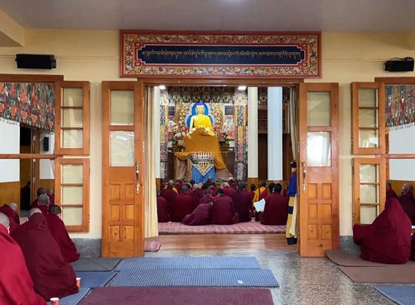 World News | Tibetan Youth Congress Holds Prayer Service to Honour Elder Brother of Dalai Lama, Kalon Trisur Gyalo Thondup
