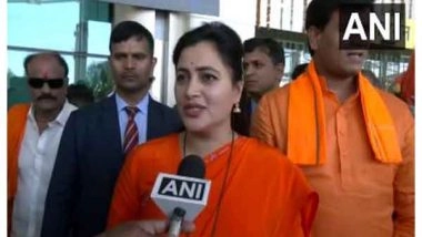 India News | BJP's Navneet Rana Visits Prayagraj to Take Holy Dip at Triveni Sangam