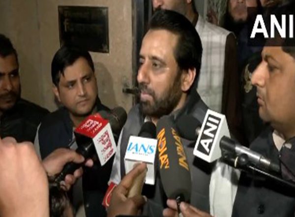 India News | Delhi Police Questions AAP MLA-elect Amanatullah Khan, Summons Him Again on February 17