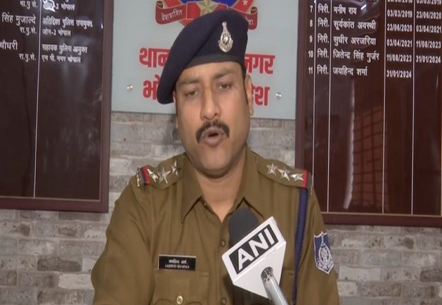 India News | Bhopal Cracks Down on Begging: First FIR Filed Against Almsgiver and Beggar