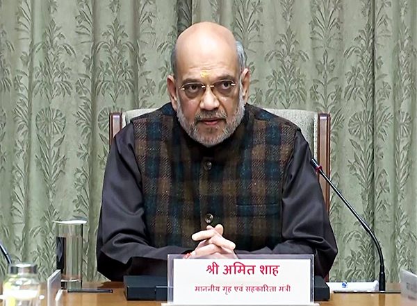 India News | Amit Shah Pays Tribute to Soldiers Killed in Pulwama Terror Attack