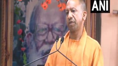 India News | Uttar Pradesh CM Yogi Adityanath Directs Officers to Ensure Smooth Traffic Flow at Maha Kumbh
