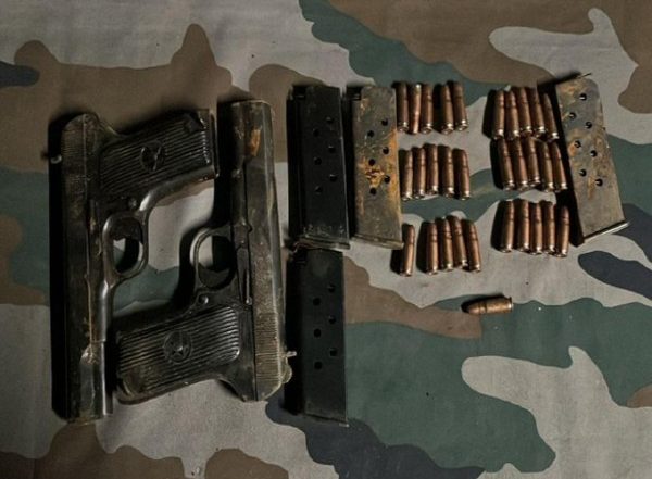 India News | J-K: Indian Army Recovers Weapons in Kupwara