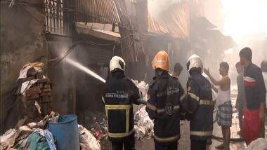 India News | Fire Breaks out at High-rise Building in Mumbai's Vadgadi, 2 Killed