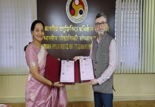 India News | IIT Guwahati Signs Technology Transfer MoU for Low-cost, High-yield C-phycocyanin Production Technology
