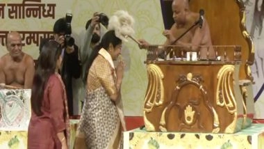 India News | Delhi CM Rekha Gupta Takes Blessing from Jaint Saint