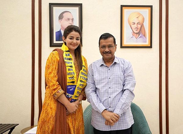 India News | Punjabi Actress Sonia Mann Joins AAP in Presence of Arvind Kejriwal