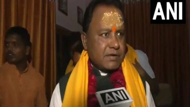 India News | Odisha CM Mohan Charan Majhi Offers Prayers at Hanuman Garhi Temple in Ayodhya