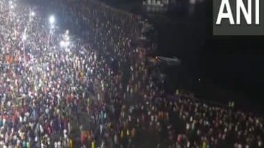 India News | Maha Kumbh: Sea of Devotees Arrive at Triveni Sangam on Last 'Snan' of Maha Shivaratri