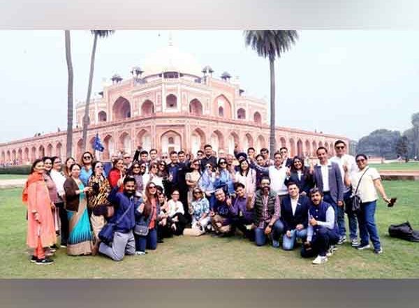 Business News | Axis Max Life Insurance Celebrates Trust and Life Advisor Excellence with 'Bharose Ka Tour'