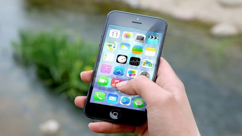 iPhone 20th Anniversary Celebration: Apple To Launch ‘iPhone Ultra’ With All-Glass Design, Under-Display Tech and AI Features in 2027, Say Reports
