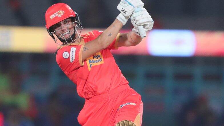 Ashleigh Gardner Equals Sophie Devine's Record of Most Sixes Hit in an Innings By a Batter in Women's Premier League, Achieves Feat During GG-W vs RCB-W WPL 2025 Match