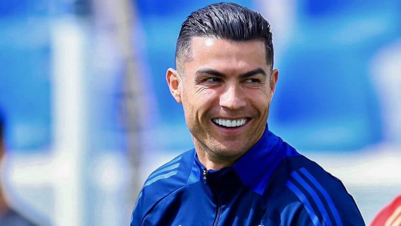 Cristiano Ronaldo Calls His Lookalike ‘Very Ugly’ As Portuguese Superstar Spots Him During Al-Nassr vs Al-Shabab Saudi Pro League 2024-25 Match Warm Ups (Watch Video)