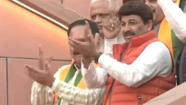 Manoj Tiwari, Virendra Sachdeva, Bansuri Swaraj and Others Dance at Party HQ As BJP Sweeps Delhi, Video Goes Viral