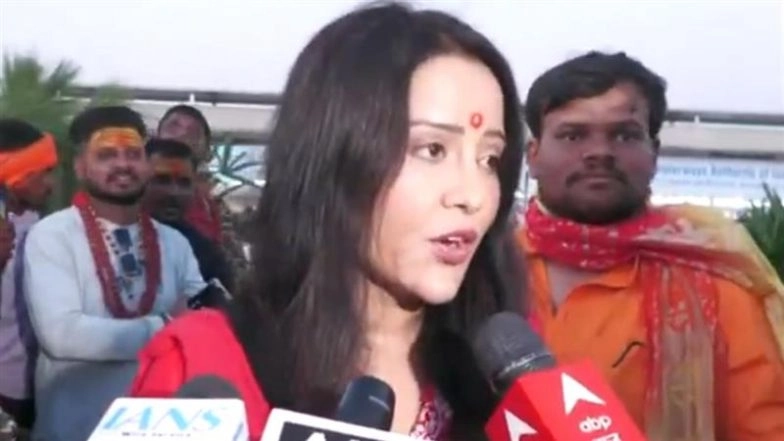 Amruta Fadnavis Praises Mahakumbh Arrangements in Prayagraj, Says ‘Will Try To Ensure Good Arrangements in Nashik Maha Kumbh’ (Watch Video)