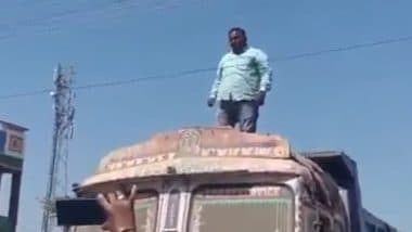 Telangana: Man Climbs Truck, Threatens To Electrocute Himself Outside Peddapalli RTO Office Alleging Bribery Demand; Video Surfaces