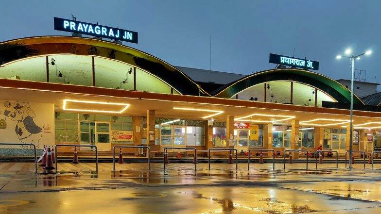 Prayagraj Junction Closed to Due to Passenger Rush? Railways Minister Ashwini Vaishnaw Dispels Rumours, Says 'All Mahakumbh Mela Railway Stations Operating Smoothly'