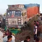 Rajkot Road Accident: 5 Killed in Collision Between Truck and Rickshaw Near Maliyasan in Gujarat, Video Surfaces