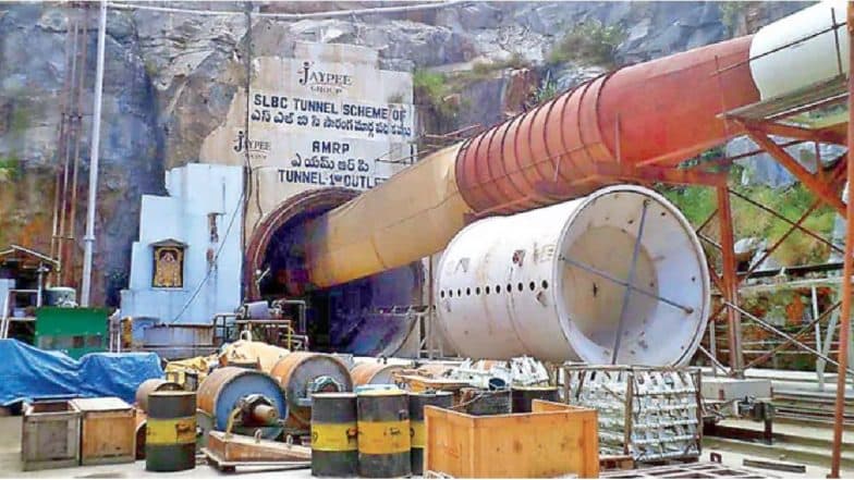 SLBC Tunnel Roof Collapse in Telangana: At Least 6 Workers Feared Trapped  As Roof of Srisailam Left Bank Canal Tunnel Project Collapses in  Nagarkurnool (See Pics and Video) | 📰 LatestLY