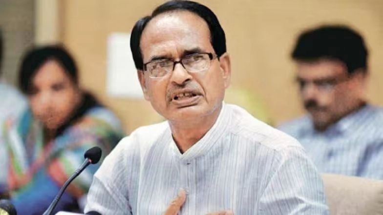 &lsquo;Unethical, Deception of Passengers&rsquo;: Union Minister Shivraj Singh Chouhan Slams Air India Over &lsquo;Broken&rsquo; Seat; Carrier Orders Probe