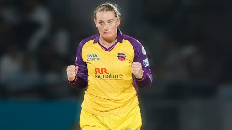 UP Warriorz Beat Royal Challengers Bengaluru in Super Over Thriller in WPL 2025; Sophie Ecclestone Stars as Deepti Sharma and Co Defeat Defending Champions