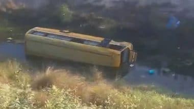 Kaithal Road Accident: 8 Students Injured As School Bus Falls Into Canal in Haryana (Watch Video)