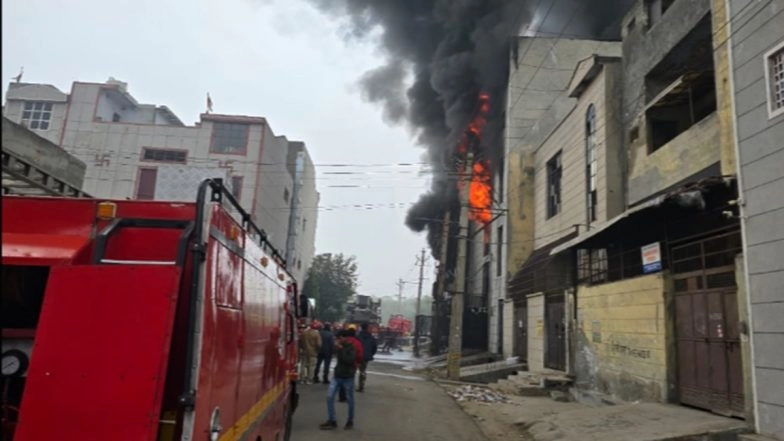 Fire Breaks out in Bawana's Industrial Area Factory, No Casualties Reported