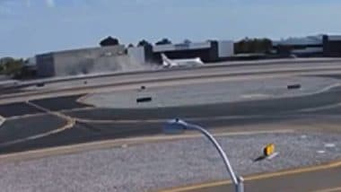 US Jets Collision: 1 Killed As Private Jet Veered off Runway, Crashes Into Business Jet at Scottsdale Airport in Arizona (Watch Videos)