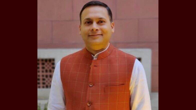UP Gangrape: BJP Dares ‘Aurangzeb Fan Akhilesh’, LoP Rahul To Meet Minor Victim of ‘Islamic Jihad’