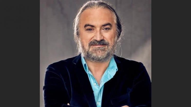 Volkan Konak Dies: Renowned Turkish Singer Passes Away After Collapsing on Stage During Concert in Cyprus | đ„ Morning Tidings Volkan Konak Dies: Renowned Turkish Singer Passes Away After Collapsing on Stage During Concert in Cyprus | đ„ Morning Tidings