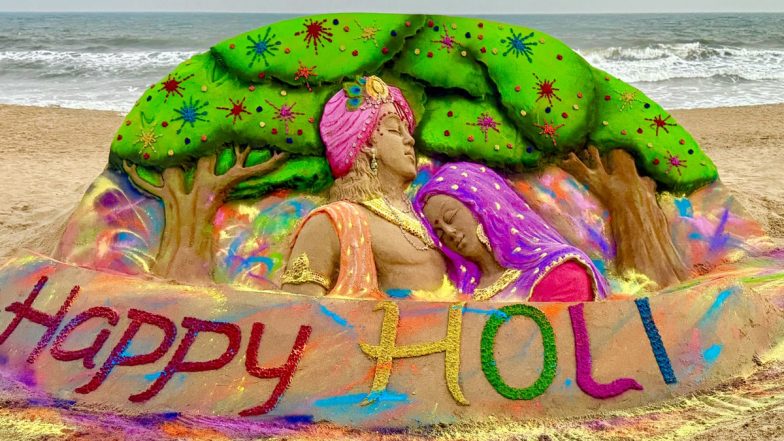 Holi 2025: Renowned Artist Sudarshan Pattnaik Catches Eyeballs With ‘Radha-Krishna’ Theme Sand Art on Holi (See Pic and Video)