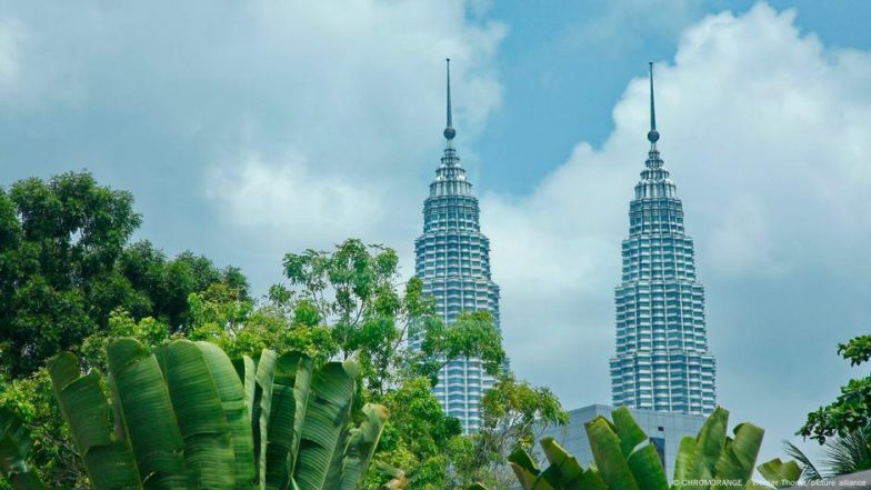 ASEAN Summit Invites China, Gulf States Amid Tariffs Threat