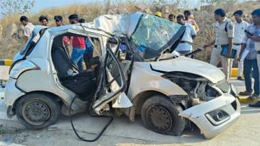 Hyderabad Road Accident: BTech Student Killed, 5 Injured As Speeding Car Loses Control, Crashes Into Electric Pole Near Neopolis Road in Telangana (Watch Videos)