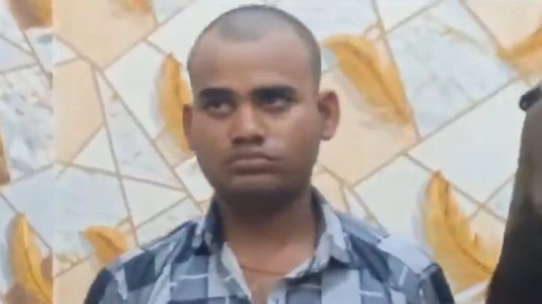 Jaunpur Shocker: Man Takes Dip in Ganges, Shaves Head for Forgiveness After Killing Girlfriend, Dumps Body in Suitcase (Watch Video)
