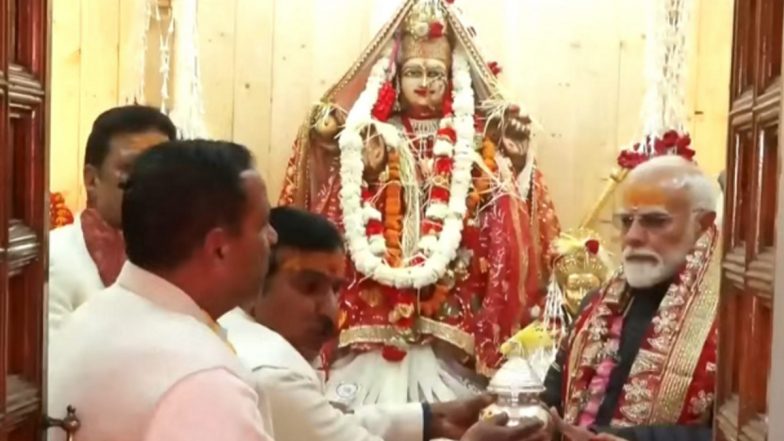 PM Narendra Modi Offers Prayers at Winter Abode of River Ganga in Mukhwa During Uttarakhand Visit (Watch Video)