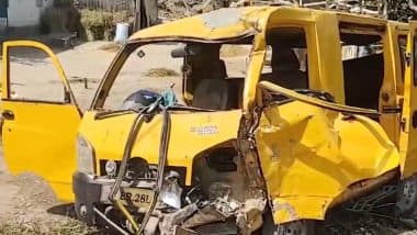 Chhapra: DAV Public School Van Collides With Trolley in Bihar’s Anandpur, 9 Children Hurt (Watch Video)