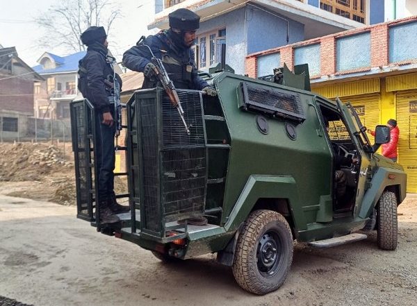 World News | Balochistan: Four Terrorists Arrested Near Pak-Afghan Border
