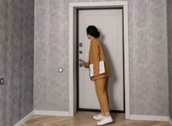 Business News | Women Homebuyers Surge by 14% in 2024, with 1.29 Lakh Residential Transactions: Report