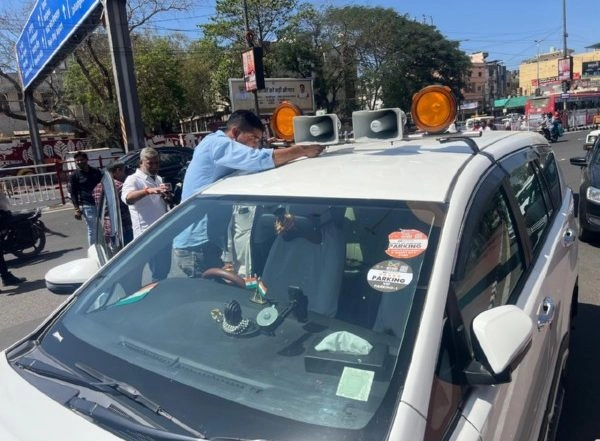 India News | MP Police Intensify Action Against Pvt Vehicles Misusing Hooters, Flash Lights, VIP Stickers