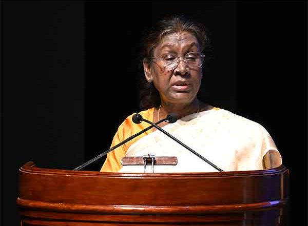 India News | President Murmu Extends Greetings on Eve of International Women's Day