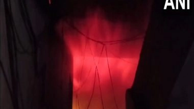 India News | West Bengal: Fire Breaks out at Cloth Market in Howrah